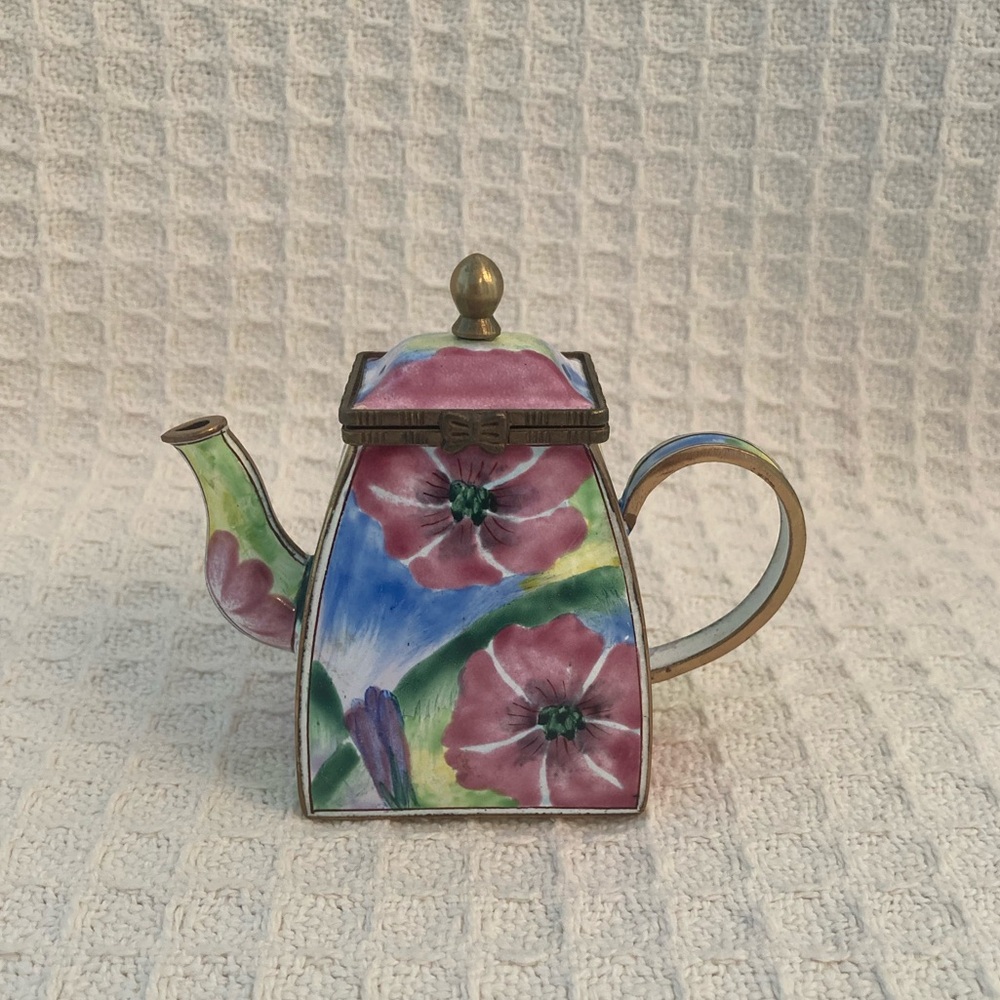 Vintage Kelvin Chen 2005 Handpainted Floral Enamel Teapot Trinket Box #330